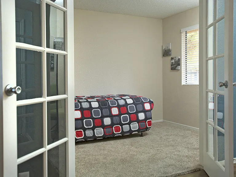 Fifteen 50 Apartments — Photo 32