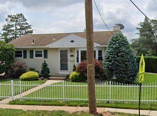 265 Inman Ave, Colonia, NJ 07067