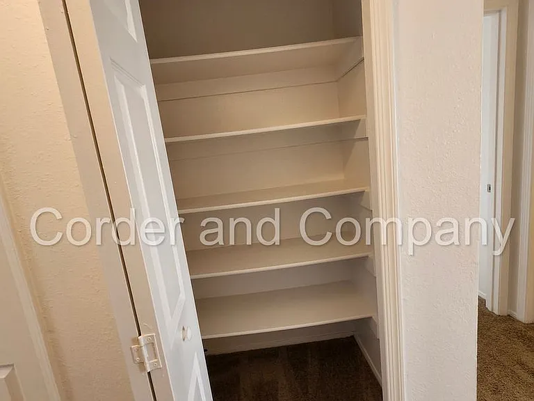 2261 Green Lake Rd NE — Photo 12