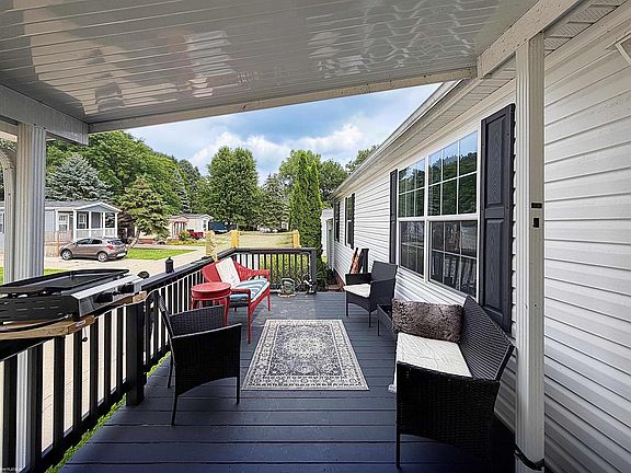 2nd image of 50214 Ambleside Ct