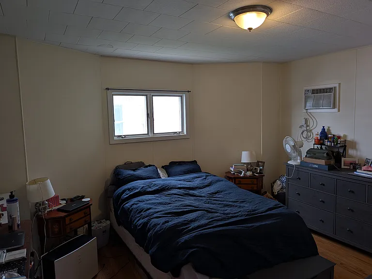 9 Derne St #1 — Photo 10
