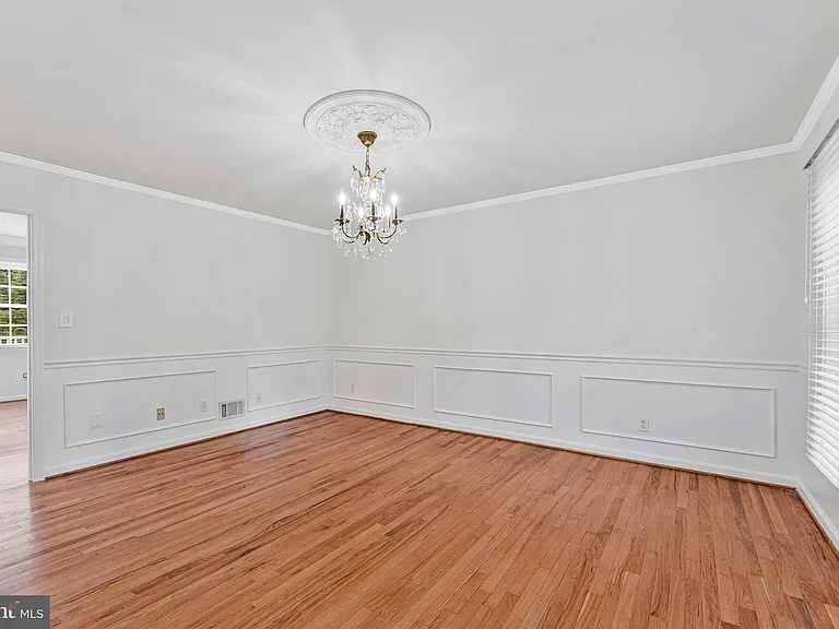 1171 Foxhound Ct — Photo 45