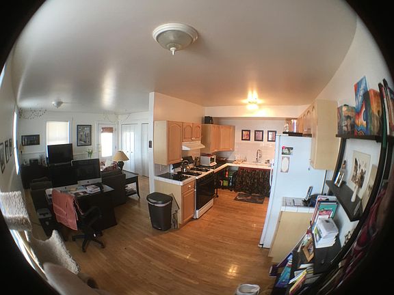 5th image of 632 N 4th Ave