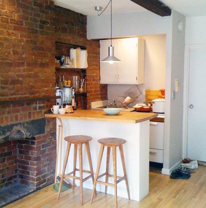 2nd image of 323 E 21st St APT 3B