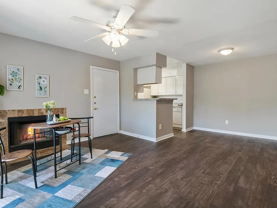 Driscoll Place Apartments