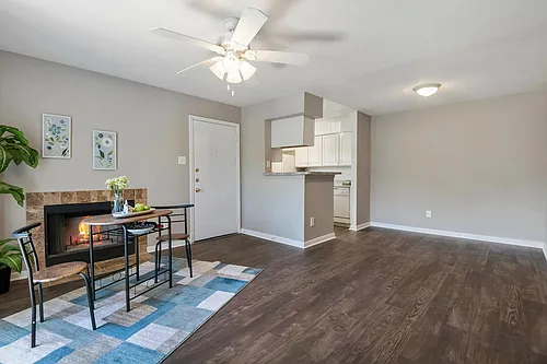 Driscoll Place Apartments Photo 1