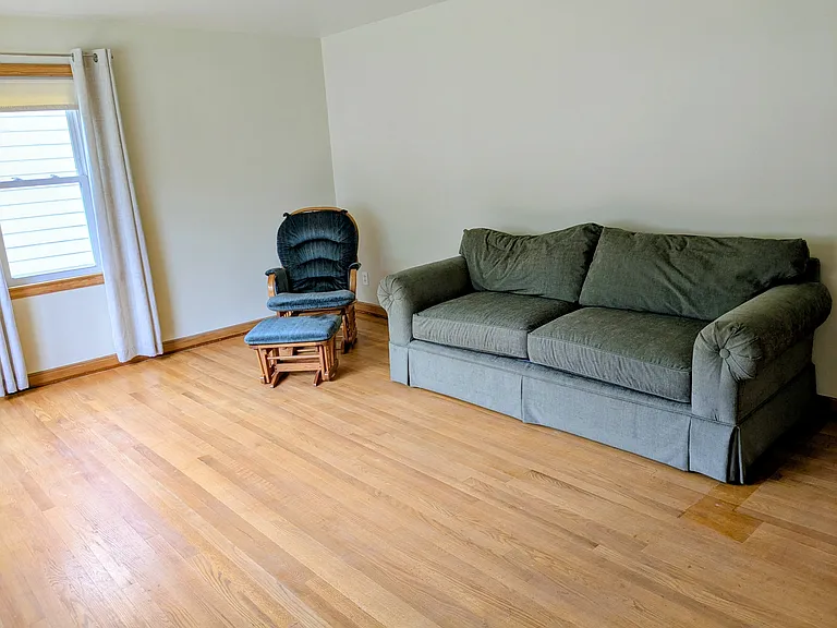 1586 Edison St — Photo 2