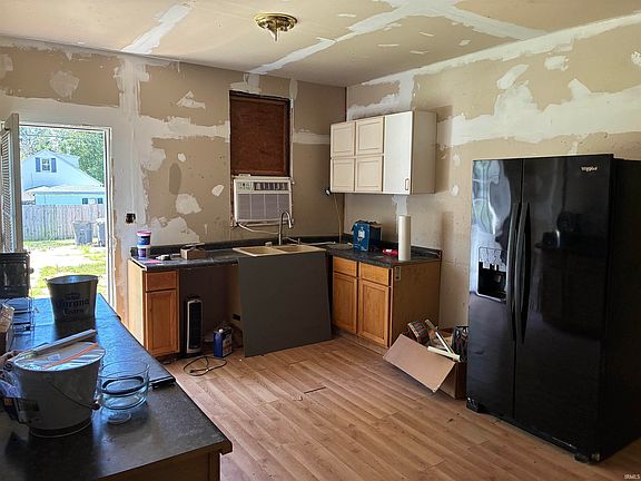 4th image of 771 Washington Ave