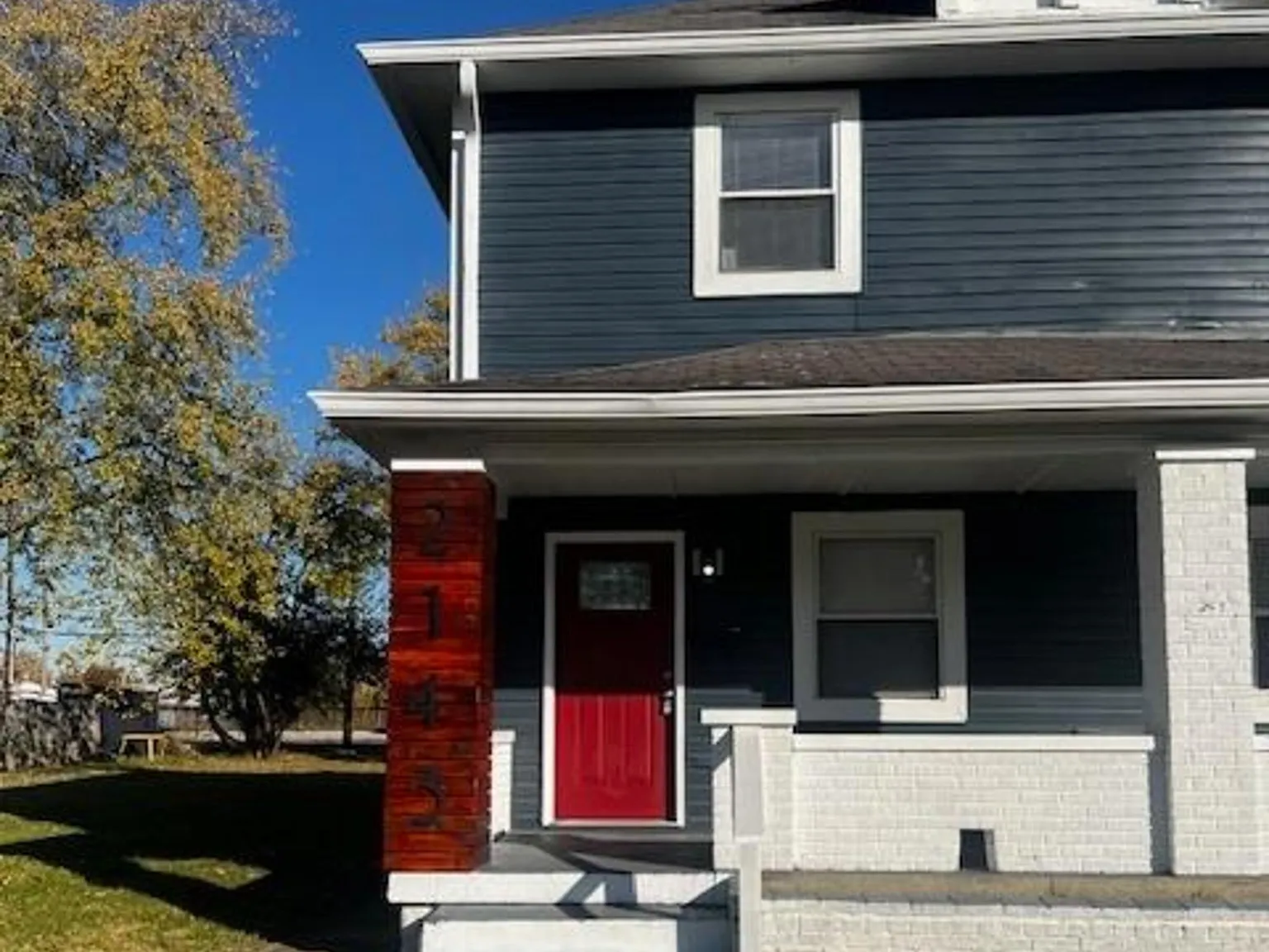2 bed, 1.0 bath, 910 sqft, $1,250 — Photo 2