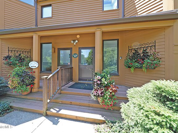 3rd image of 19 Hawthorne Rd #Cb-b-1
