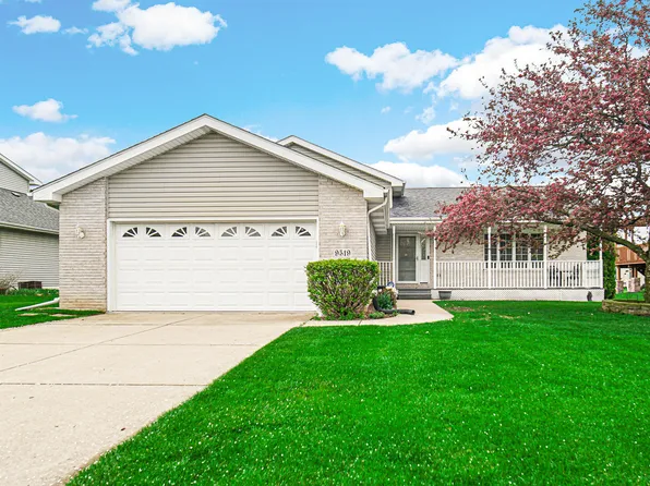 9519 Henry St, Dyer, IN 46311