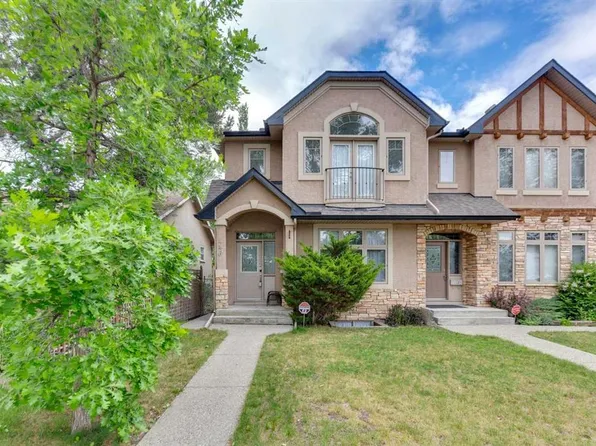 446 S 18th Ave NE, Calgary, AB T2E 1N4