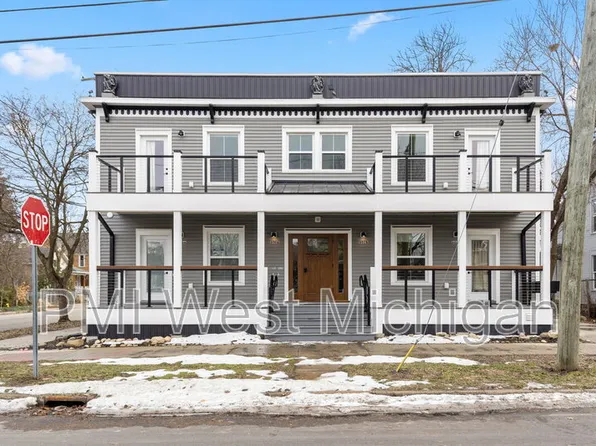 800 Douglas St NW Unit A, Grand Rapids, MI 49504