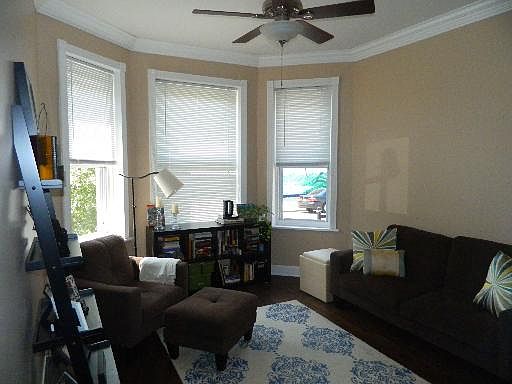 2nd image of 1143 N Rockwell St APT 1F