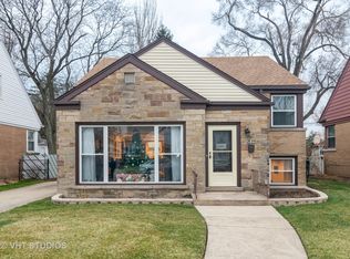 1864 Stratford Ave, Westchester, IL