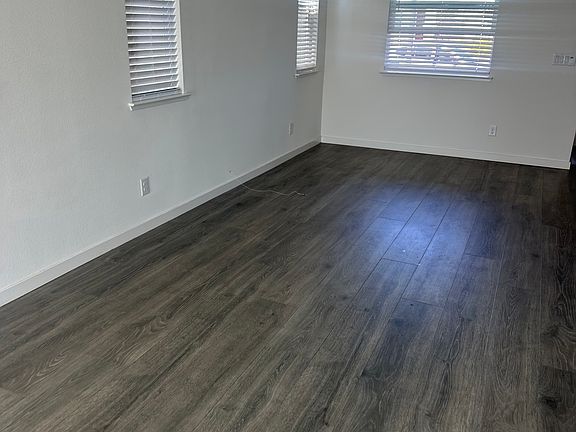 4th image of 61 Aurum Park Ct