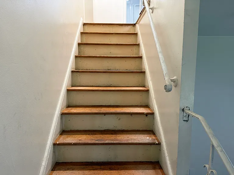 16212 Maplewood Ct — Photo 4