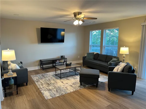 11684 Dogwood Dr, Garfield, AR 72732