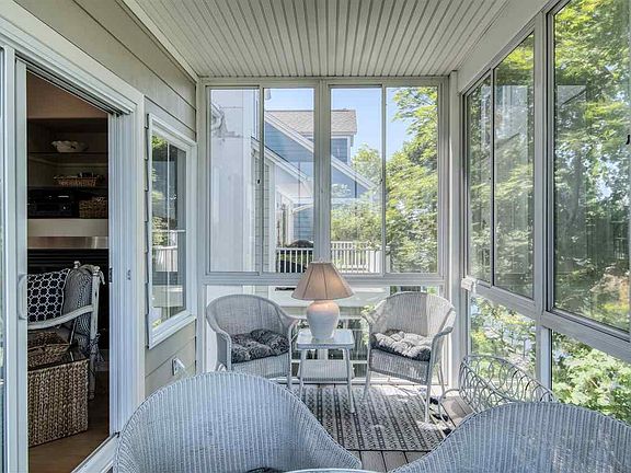 4th image of 241 Midtown Dr #21