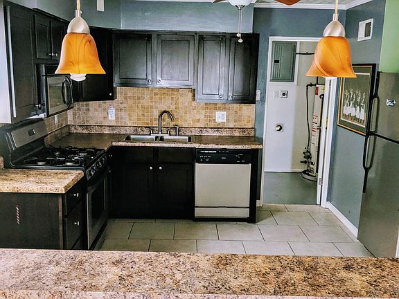 4th image of 5805 Nashville Ave