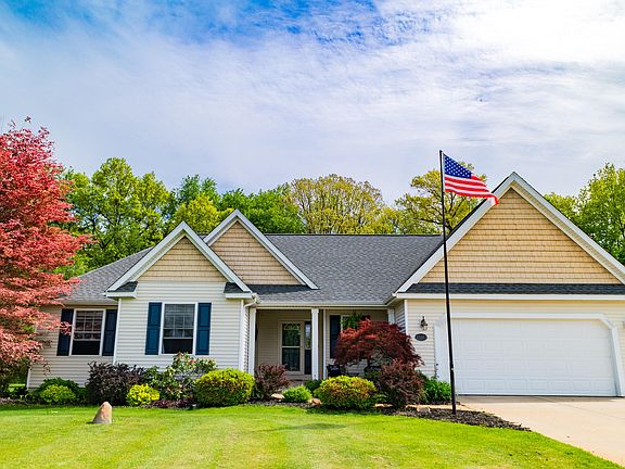 2nd image of 25283 Silver Oaks Blvd