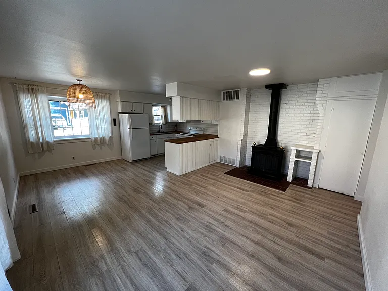 1435 Marion Cir #1 — Photo 7