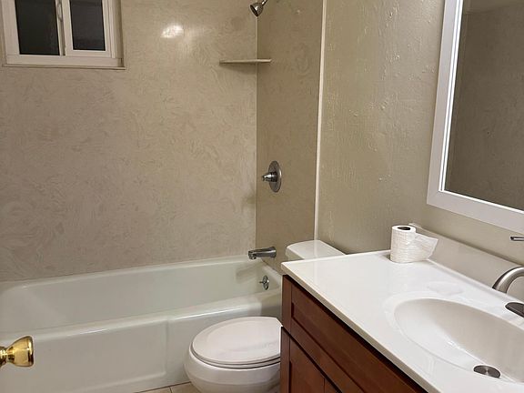 5th image of 16862 Foothill Blvd #3