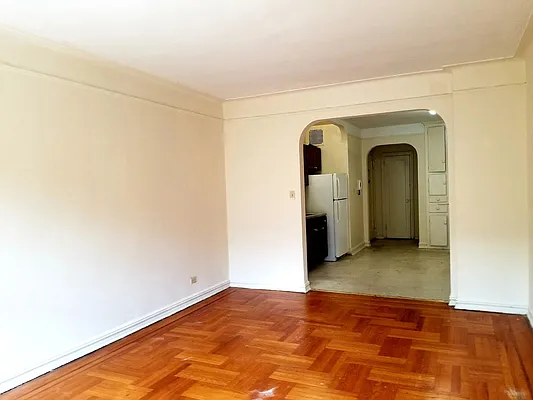 Rented by Barlavi Inc. | media 11