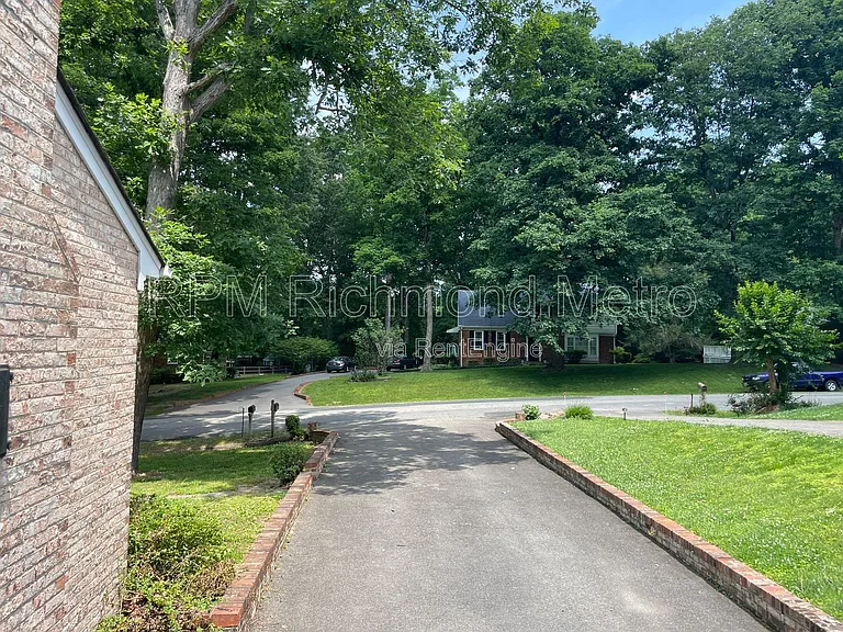 3600 Ghent Dr — Photo 12