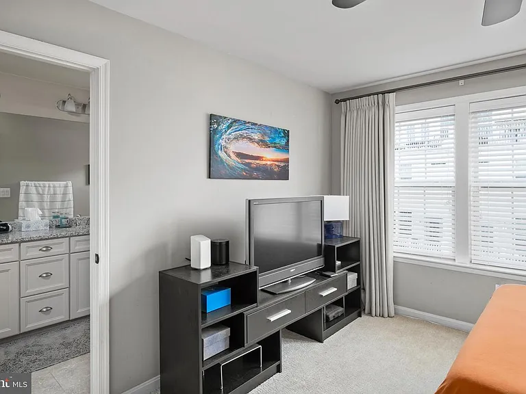 1310 Jackson St #1 — Photo 18