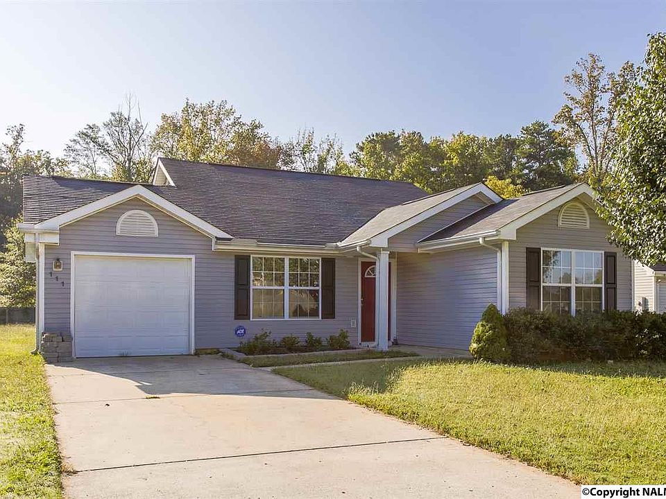 1st image of 111 Sandy Hollow Dr NW