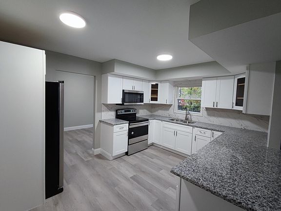 4th image of 4786 Widner Ct