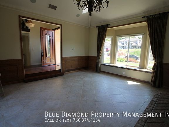 4th image of 3008 Azahar St