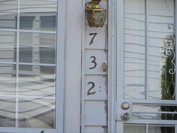 5th image of 7320 Chelwynde Ave