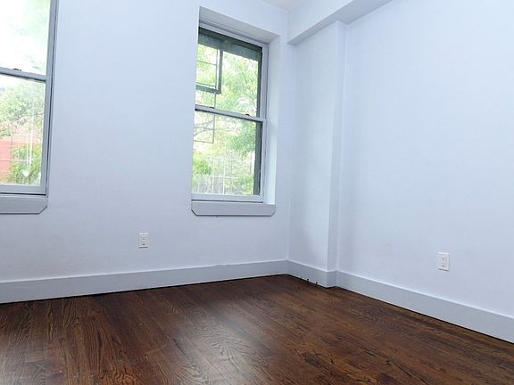 5th image of 315 Woodbine St #1F