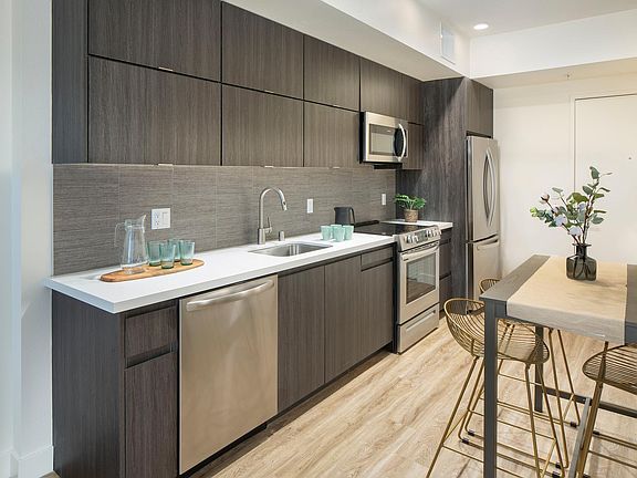 5th image of 411 S Normandie Ave APT 314