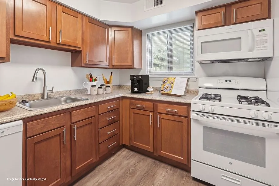 Hamilton Springs Apartments