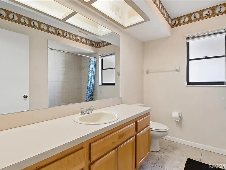3 Fairwoods Ct — Photo 10