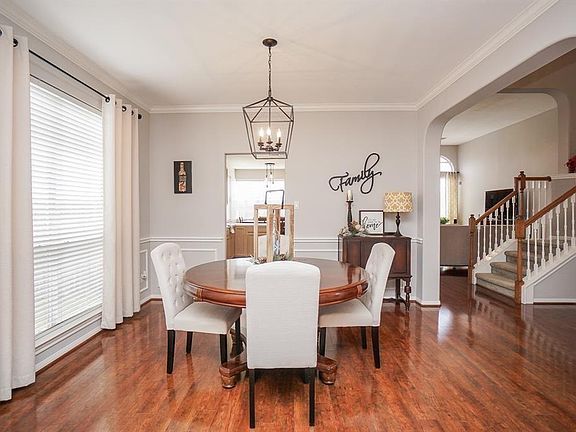 5th image of 16531 Village View Trl