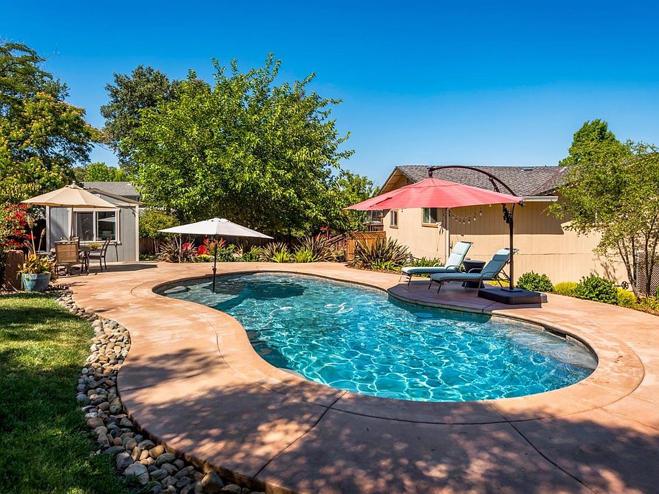 1st image of 3051 Warren Ln