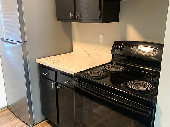 2nd image of 2615 Crisnic Ct