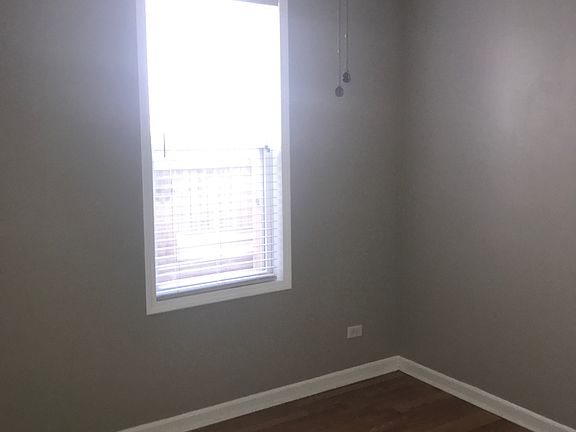 5th image of 3312 W Dickens Ave APT 1