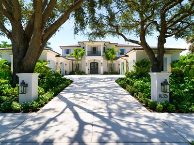 835 Country Club Drive, North Palm Beach, FL, 33408