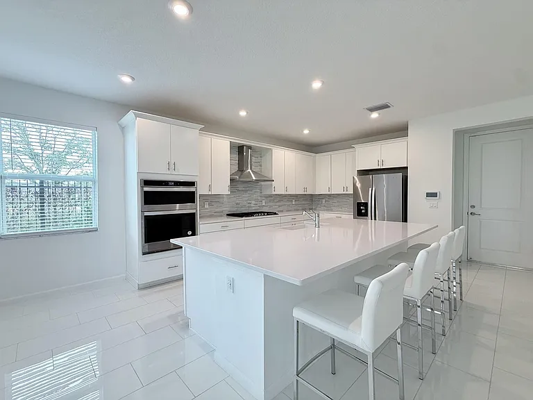 10710 SW Hensley St — Photo 10