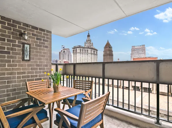 90 Gold Street 17F image 2 of 8