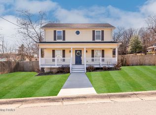 326 Hillview Dr, Louisville, KY 40214