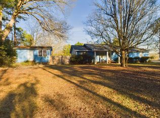 1736 Lovett Rd, Camden, SC 29020