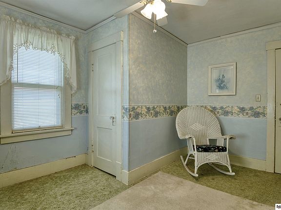 3rd image of 6135 Florence Blvd
