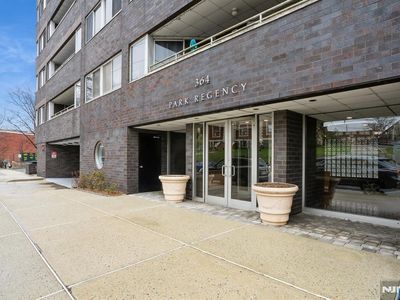 364 Palisade Ave APT 4C, Cliffside Park, NJ, 07010