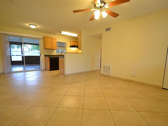4th image of 10829 Dominico St